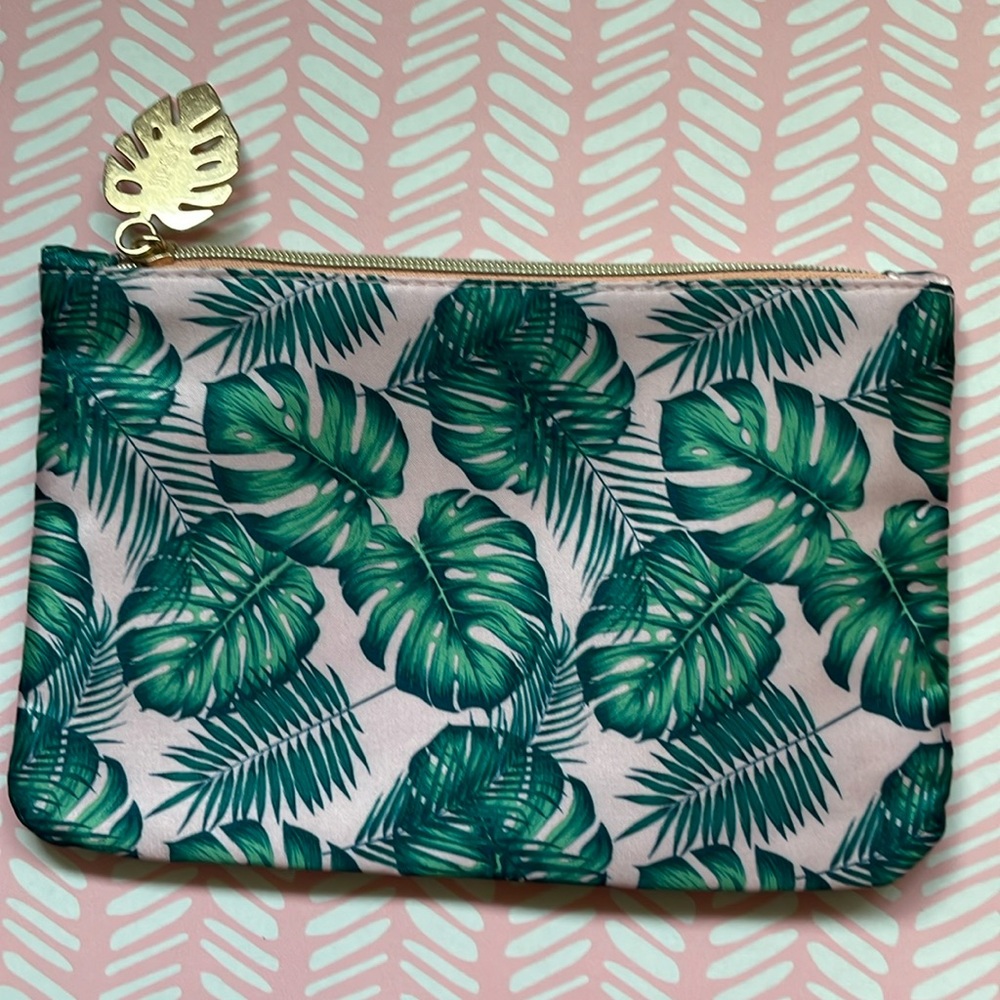 Ipsy glam bag pouch - August 2022 monstera tropical cosmetic bag